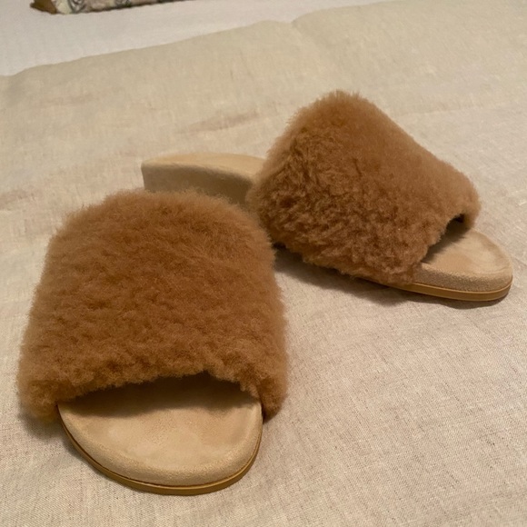 JENNI KAYNE
Shearling Slide Sandal - Picture 7 of 8
